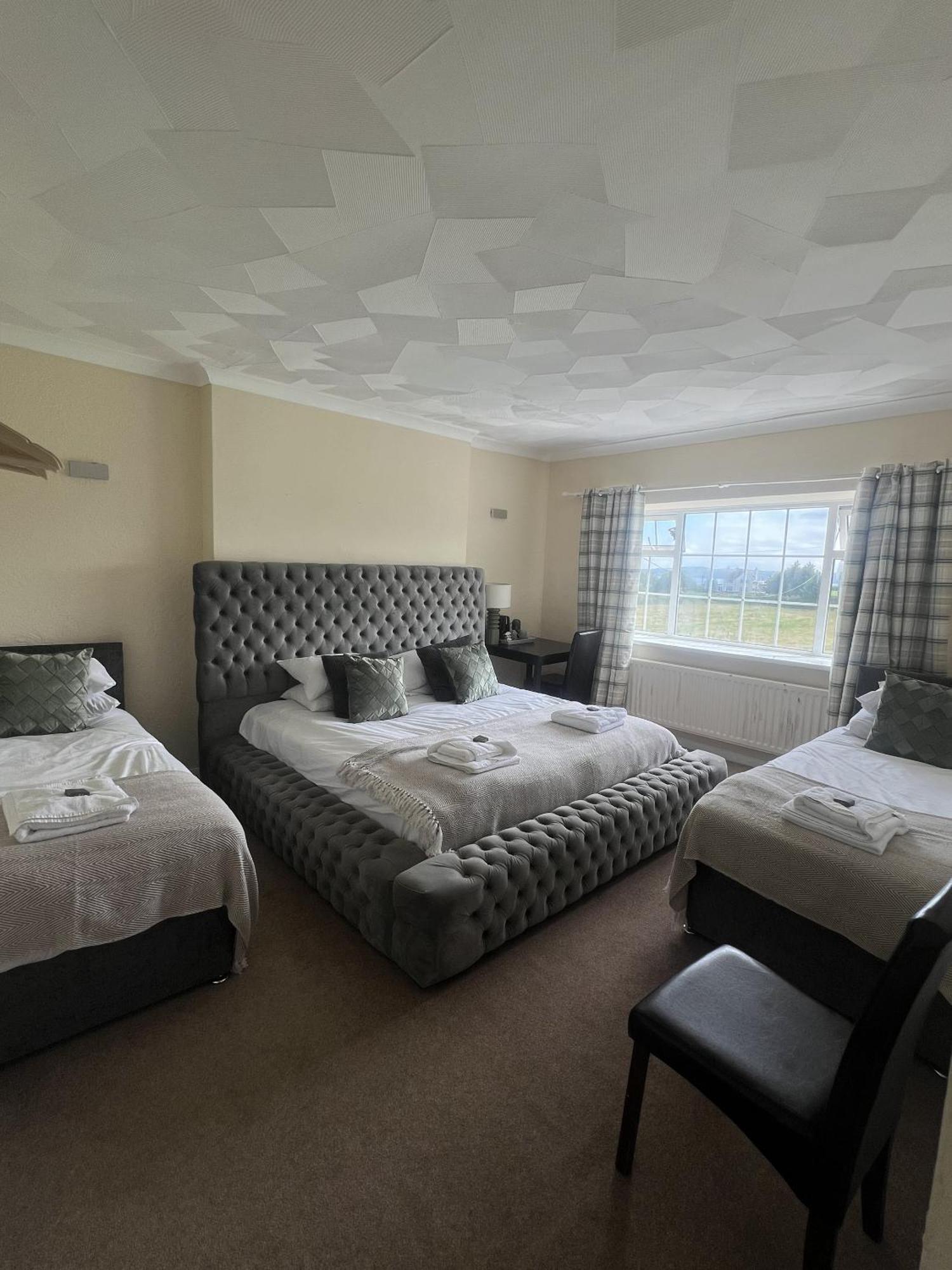 Ty Dderw Country Inn مويلفريه الغرفة الصورة