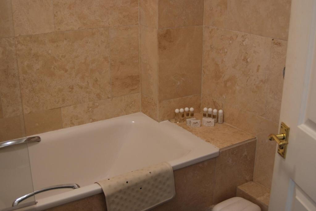 Ty Dderw Country Inn مويلفريه الغرفة الصورة